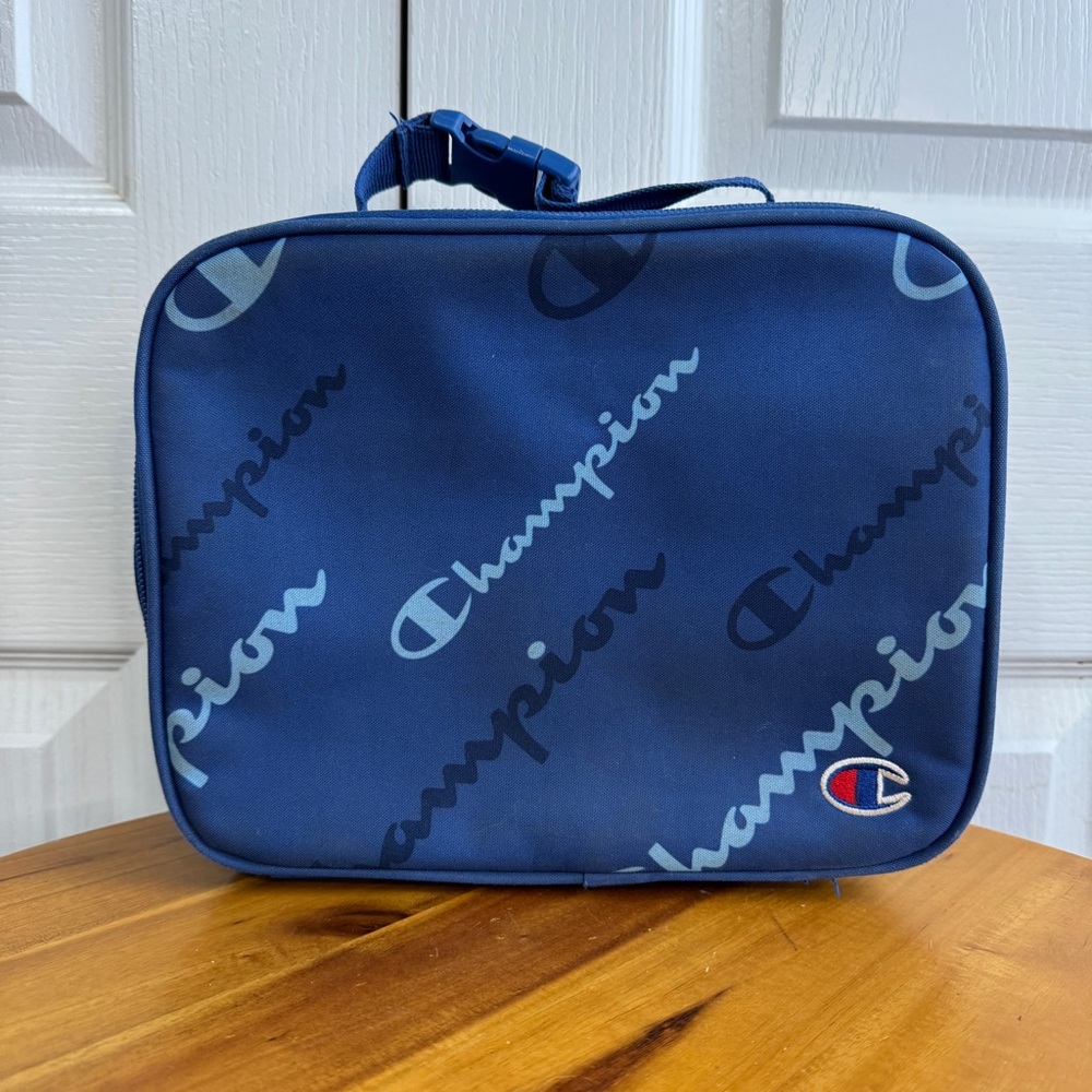 Champion blue logo zipper closure lunchbox